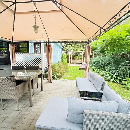 Prowansja 2 - Rodzinny Domek Letniskowy Z Prywatnym Ogrodkiem Holiday home